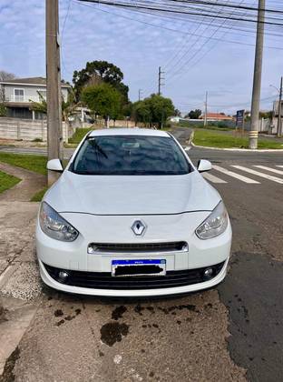 RENAULT FLUENCE 2.0 DYNAMIQUE 16V FLEX 4P AUTOMÁTICO
